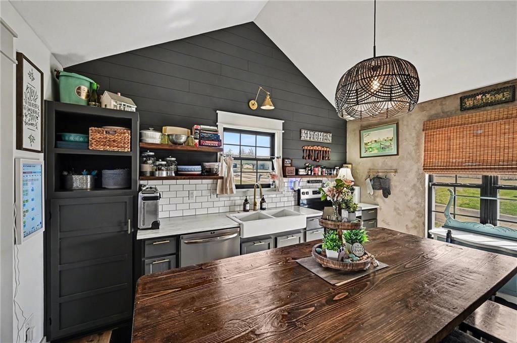 608 Castile Street — photo 10