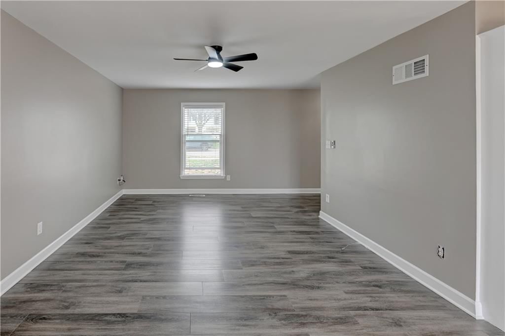8020 N EVERTON Avenue — photo 11