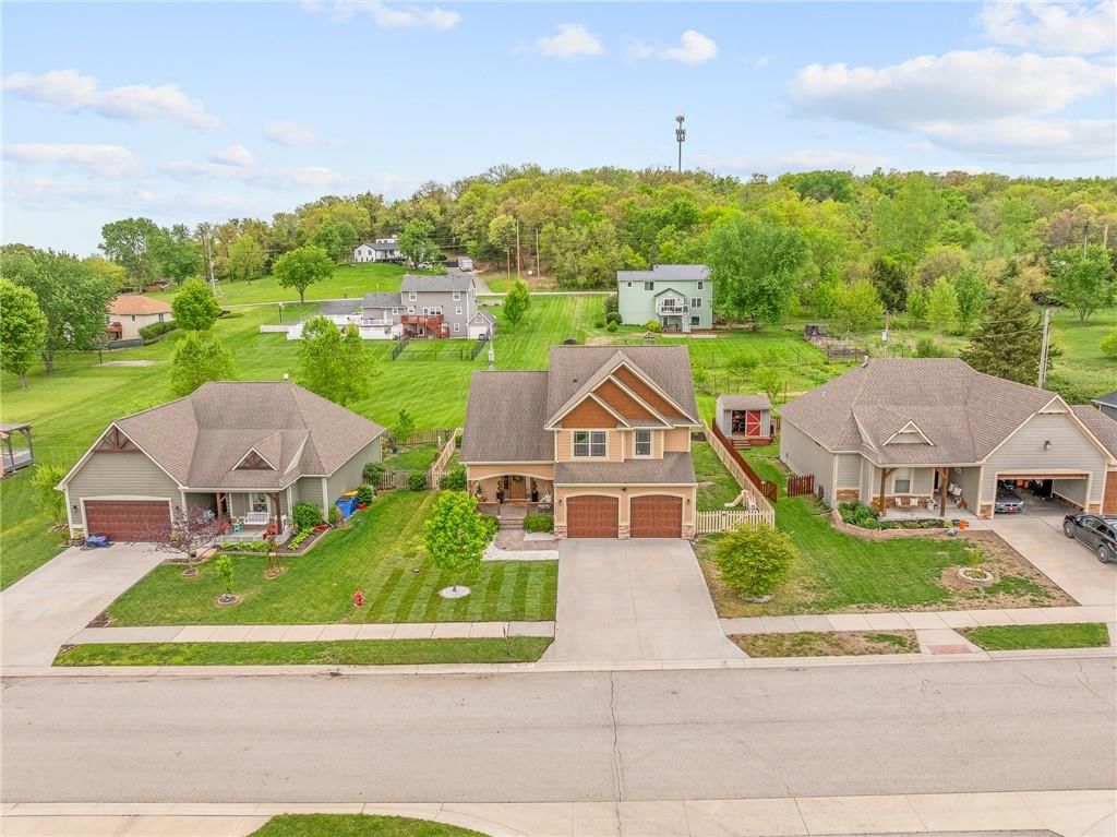 22359 W Cedar Street — photo 4