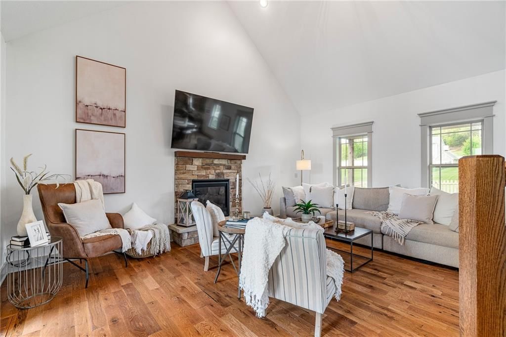 22359 W Cedar Street — photo 5