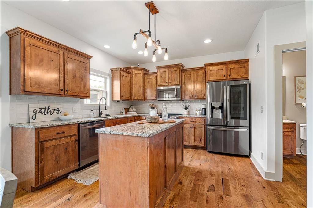 22359 W Cedar Street — photo 9