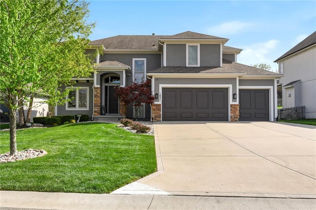 1021 SW Drake Circle — photo 2