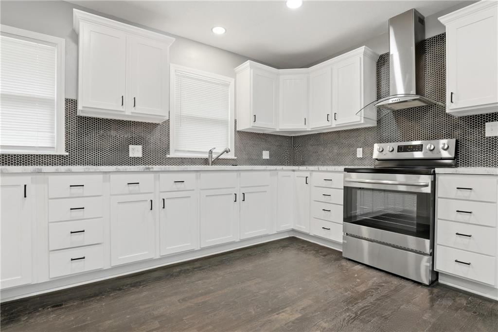 2900 N 30TH Street — photo 5