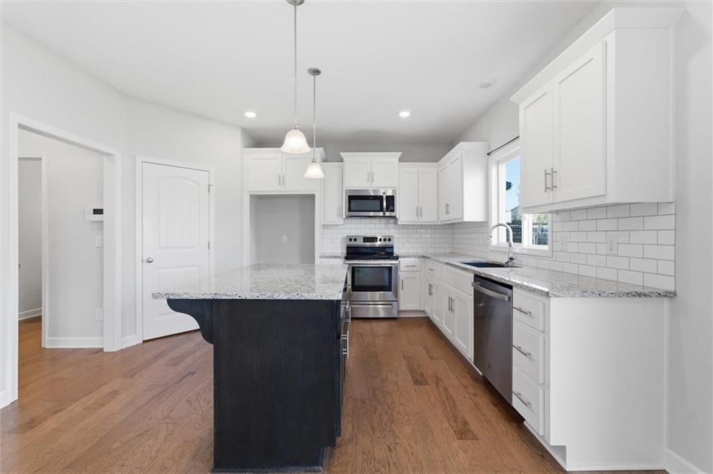 12434 Live Oak Circle — photo 3