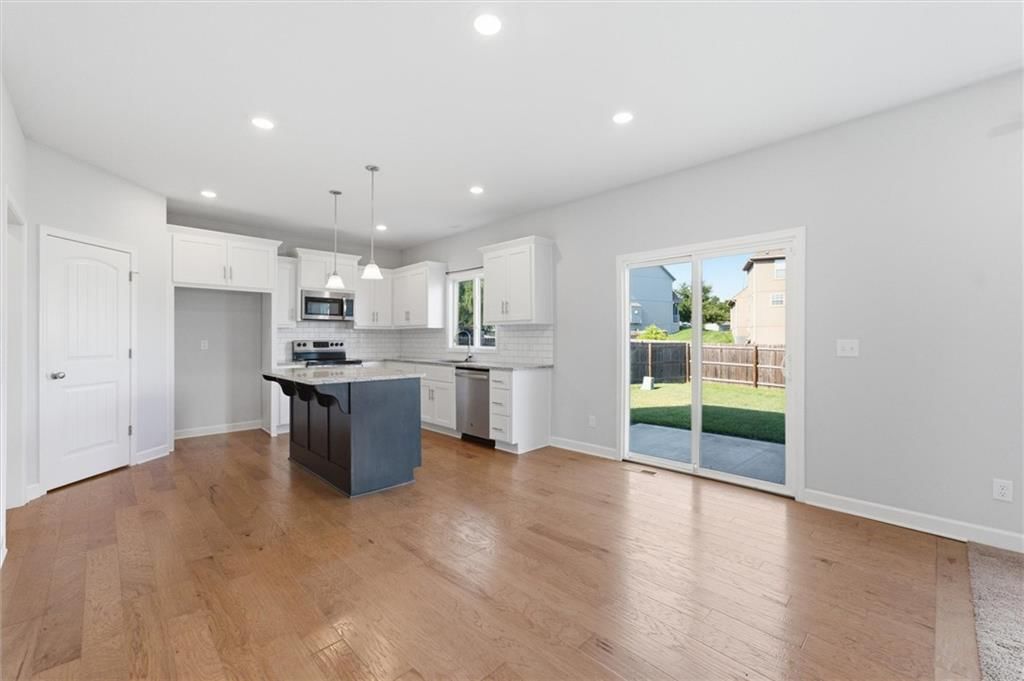 12434 Live Oak Circle — photo 4