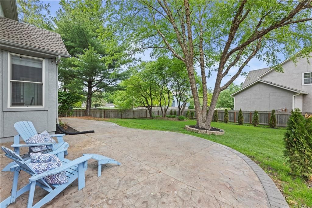 15964 W 160th Terrace — photo 4