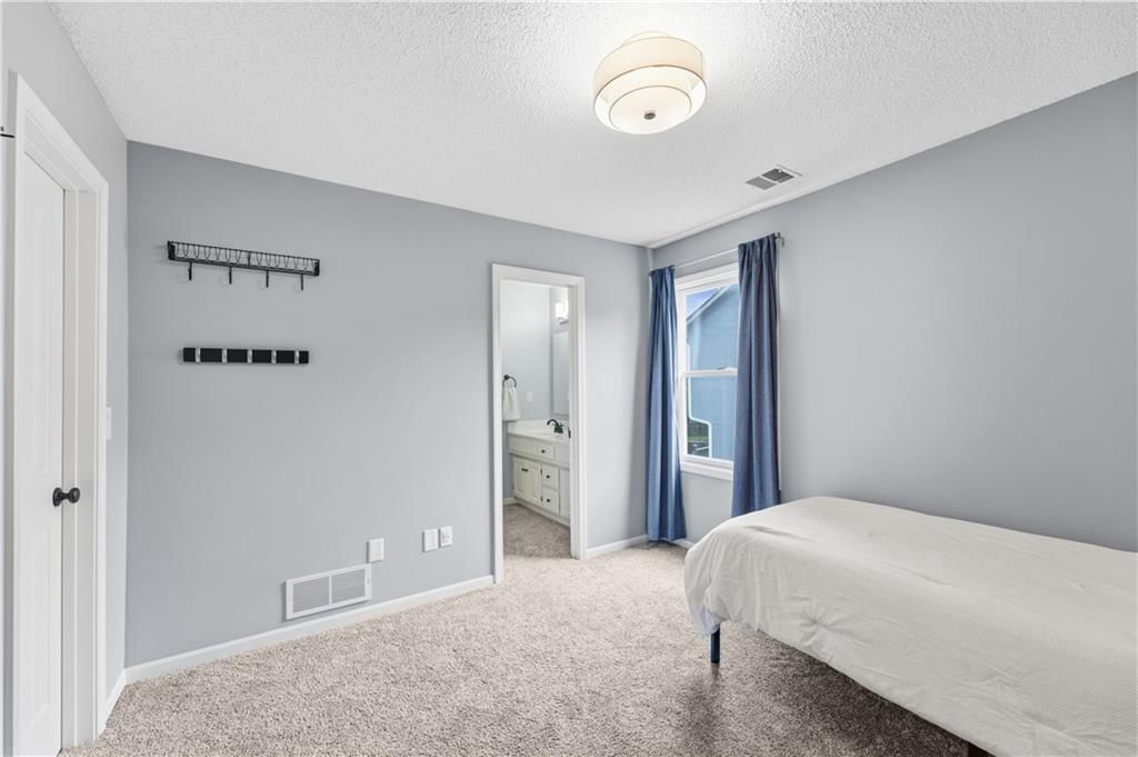 15964 W 160th Terrace — photo 39