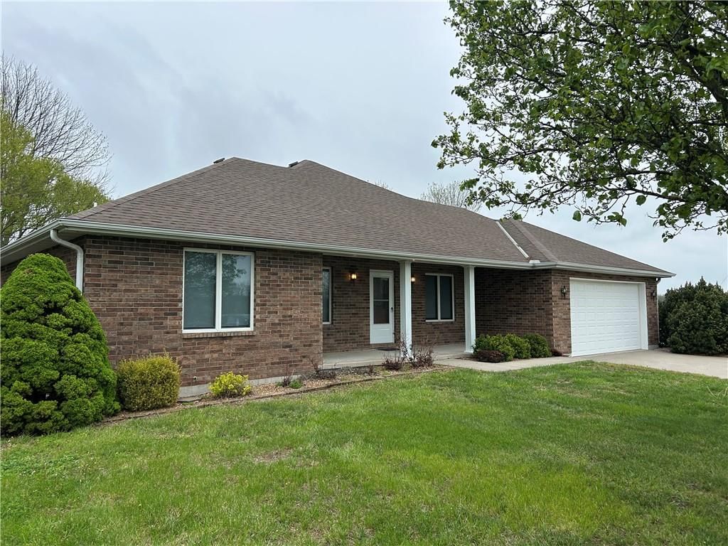 1379 NW M Highway — photo 4