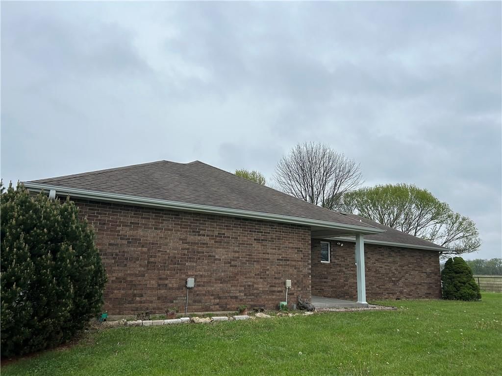 1379 NW M Highway — photo 6