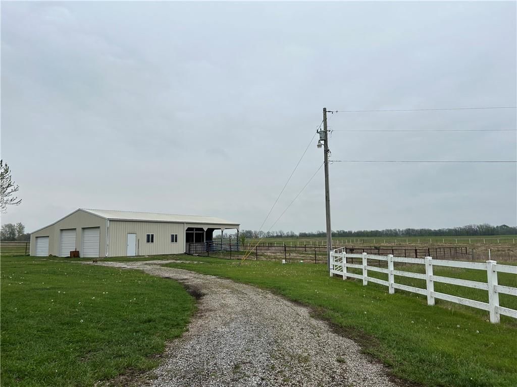 1379 NW M Highway — photo 12