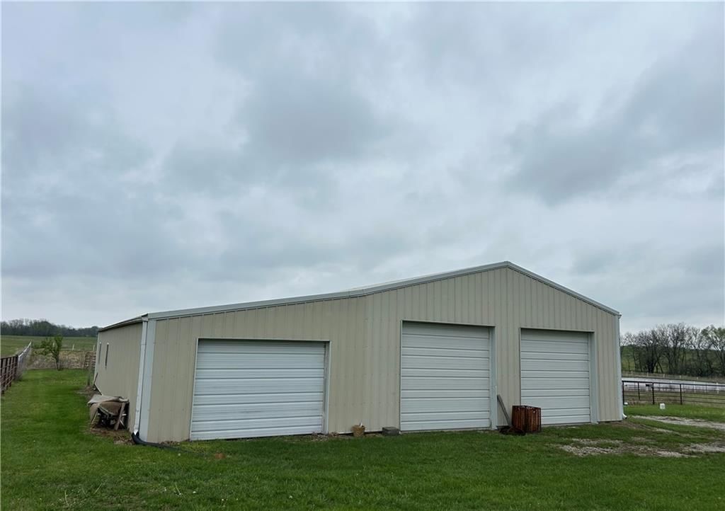 1379 NW M Highway — photo 13