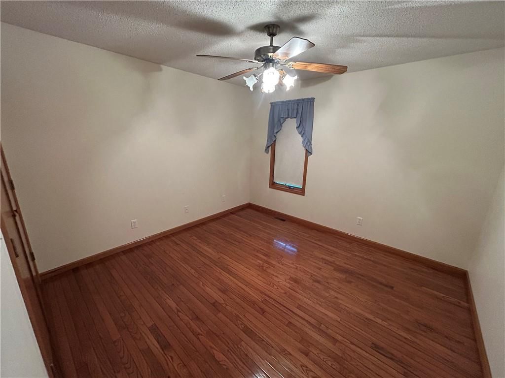1379 NW M Highway — photo 43