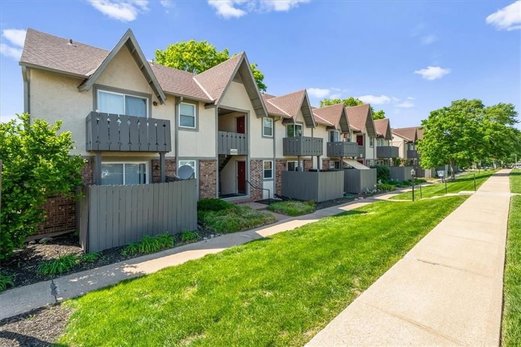 6232 Robinson Street — photo 2