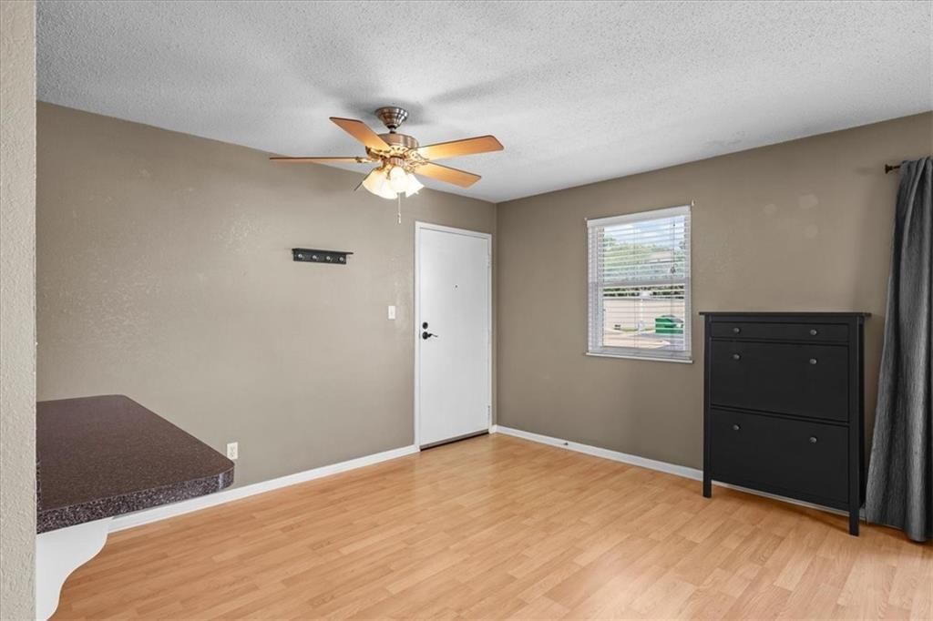 6232 Robinson Street — photo 4