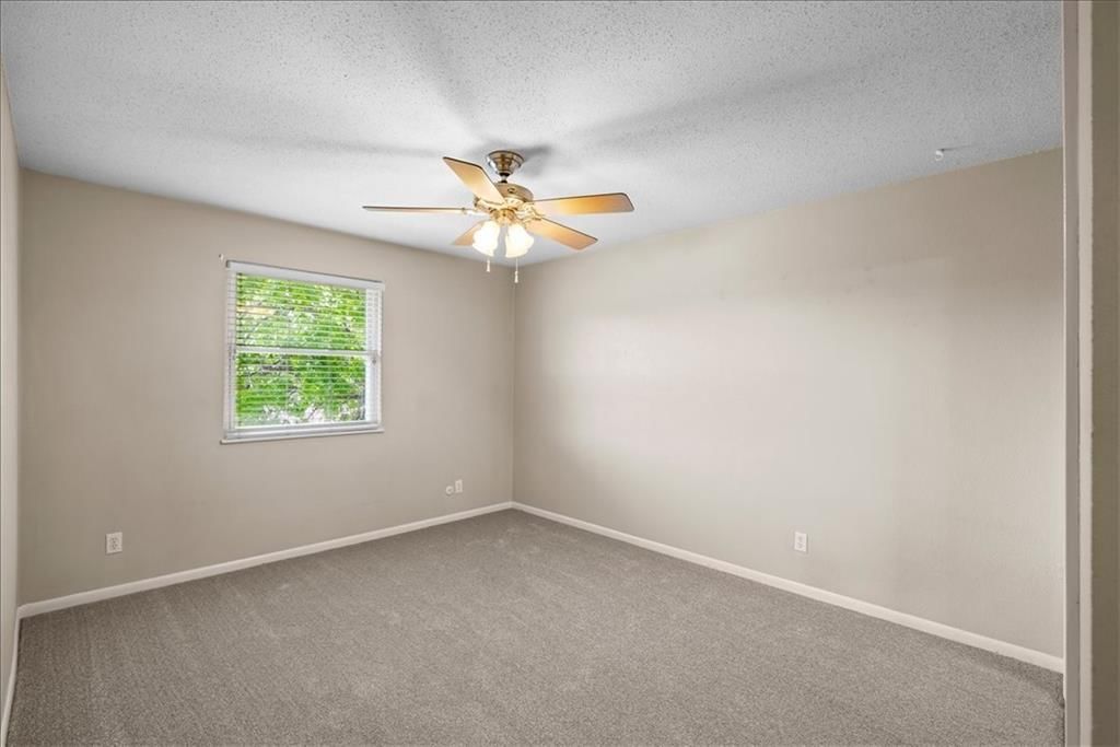 6232 Robinson Street — photo 17