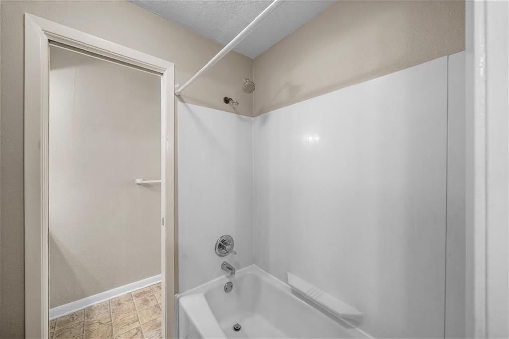 6232 Robinson Street — photo 21