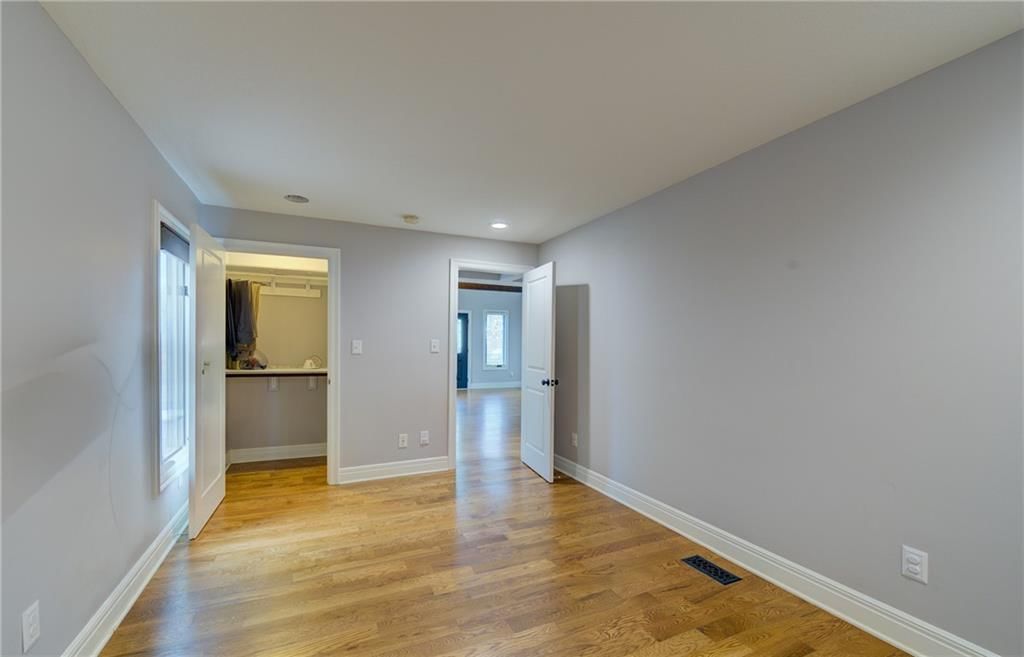 4629 GENESSEE Street — photo 8