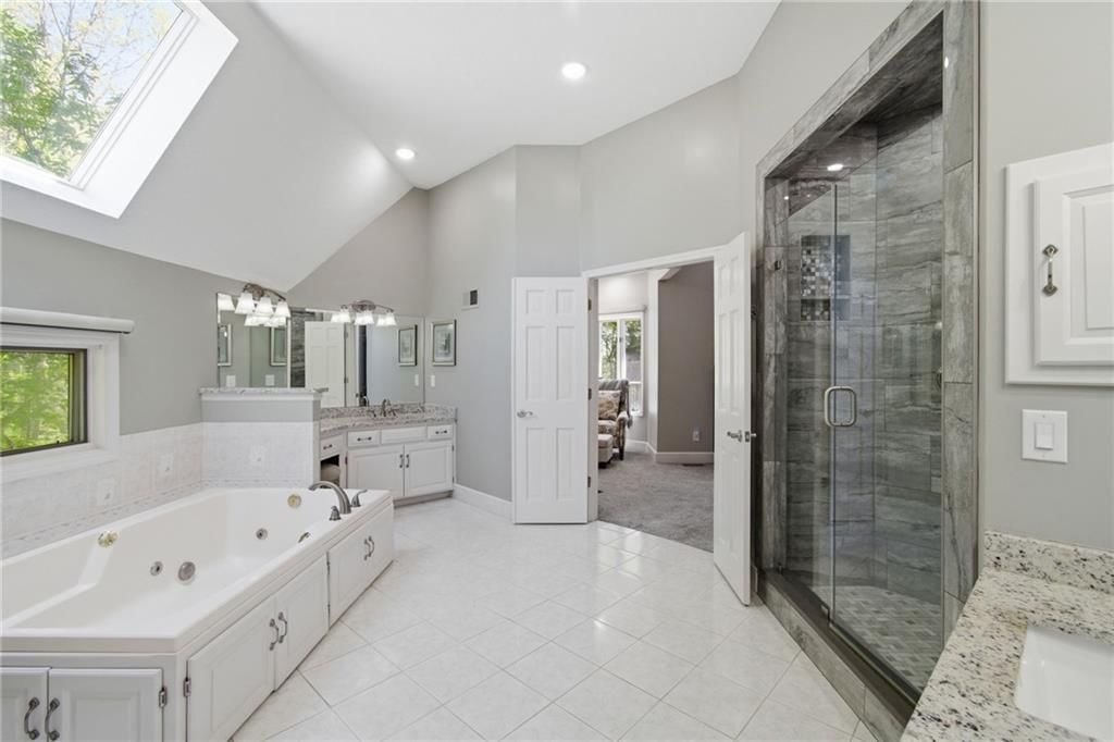 1025 NE Moss Point Road — photo 36