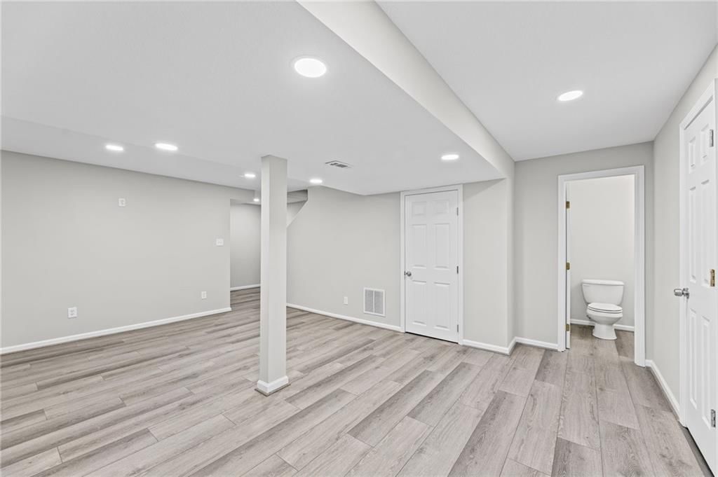 22003 W 47th Terrace — photo 33