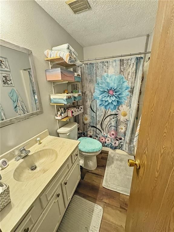 627 W Torrance Street — photo 8
