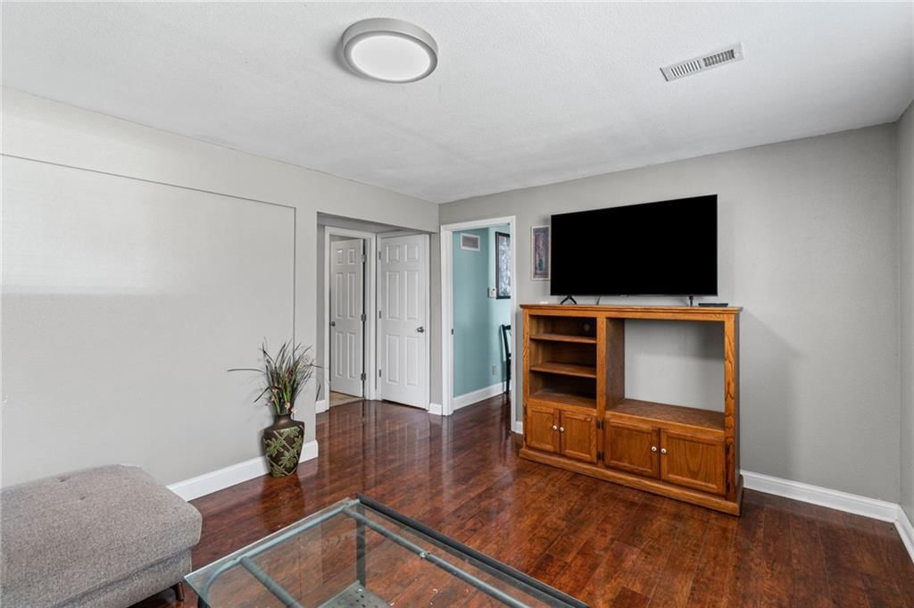 11007 Georgia Avenue — photo 15