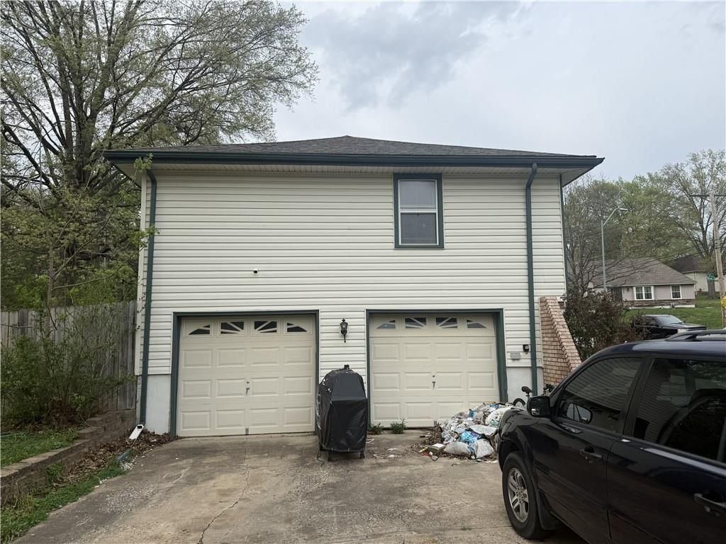 5236 Mccoy Street — photo 12