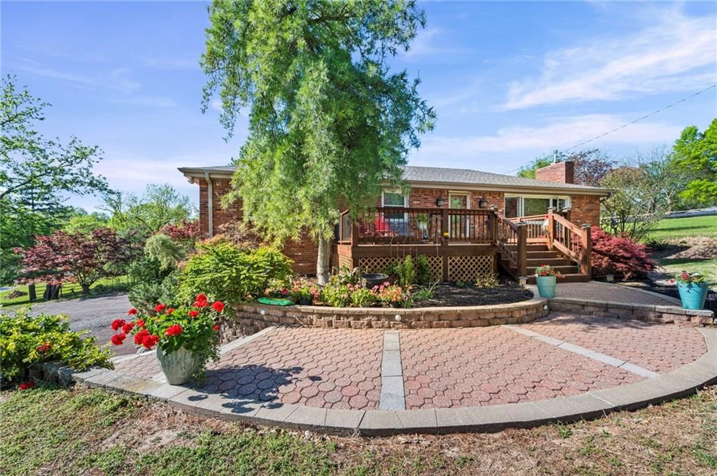 17307 E Courtney Atherton Road, Independence, MO