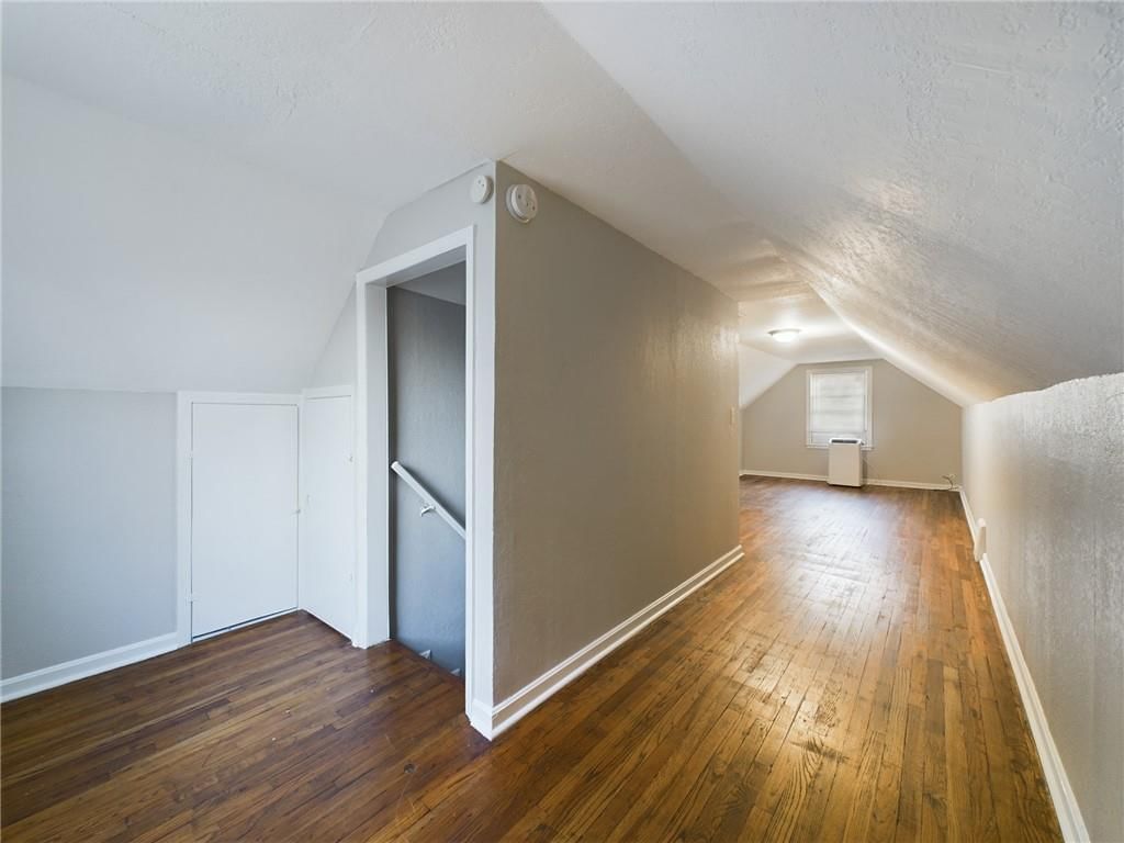 2816 E 63rd Street — photo 17