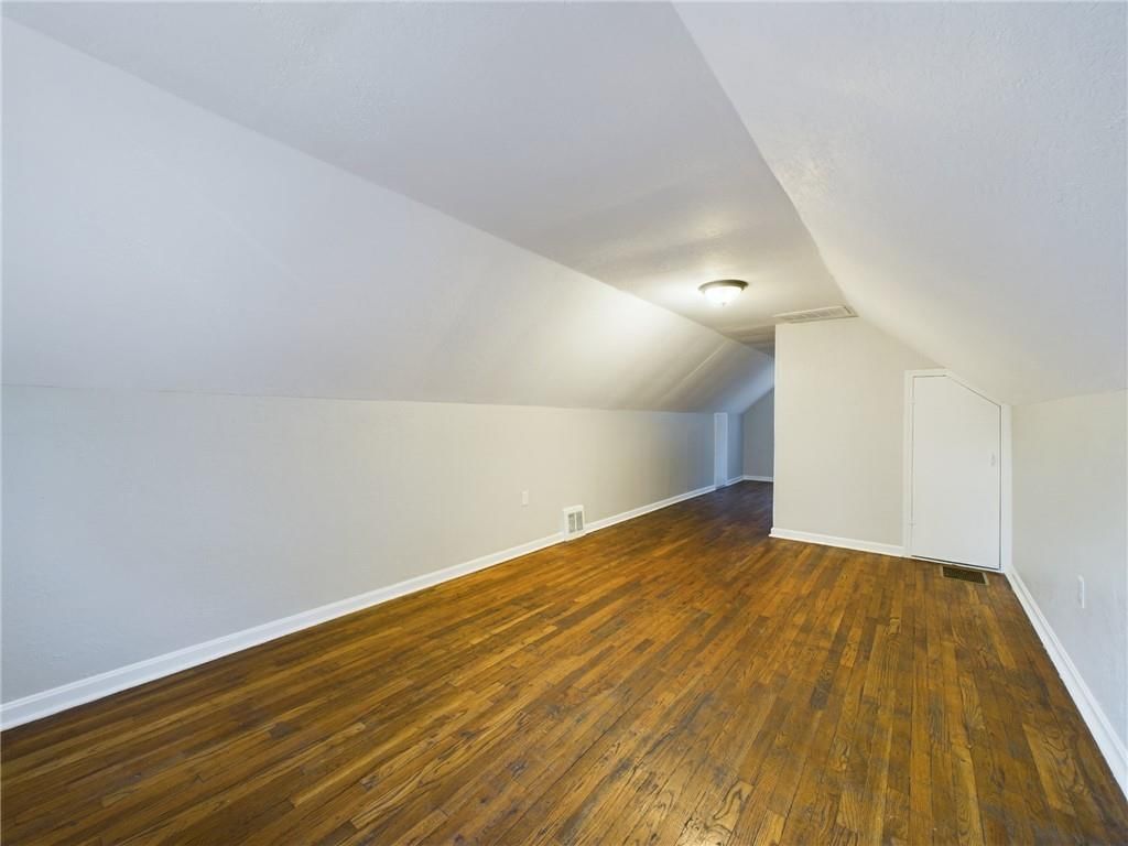2816 E 63rd Street — photo 19