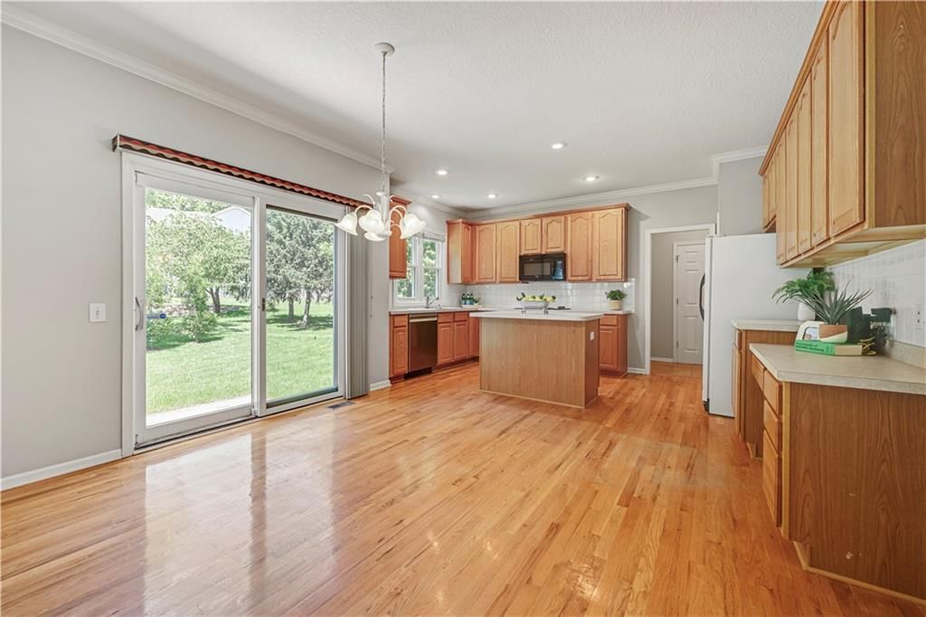 12462 Rosehill Street — photo 4