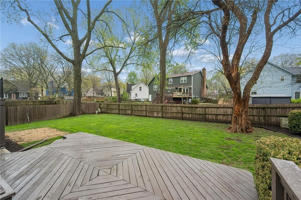15909 W 149th Street — photo 27