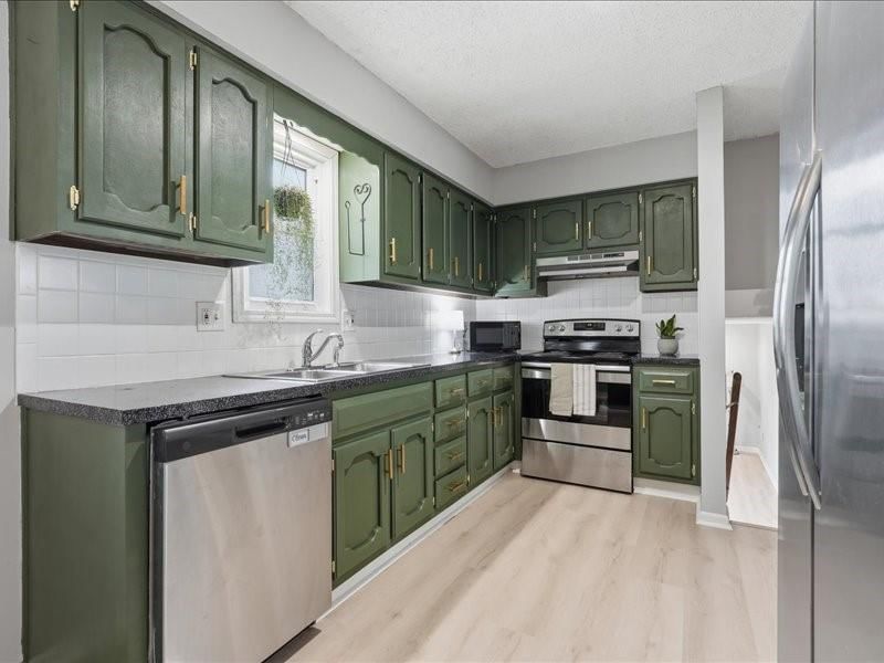 813 Valerie Lane — photo 11