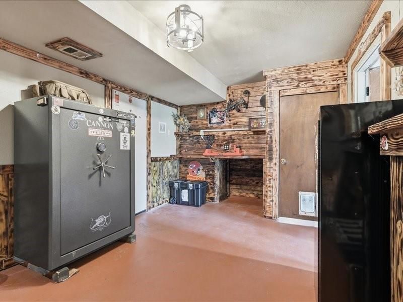 813 Valerie Lane — photo 22