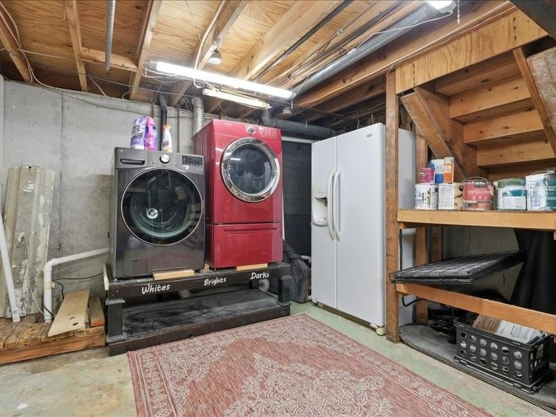 813 Valerie Lane — photo 24