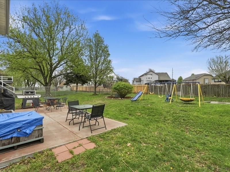 813 Valerie Lane — photo 29