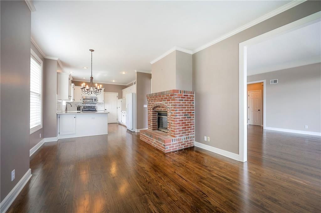 13733 Pembroke Circle — photo 16