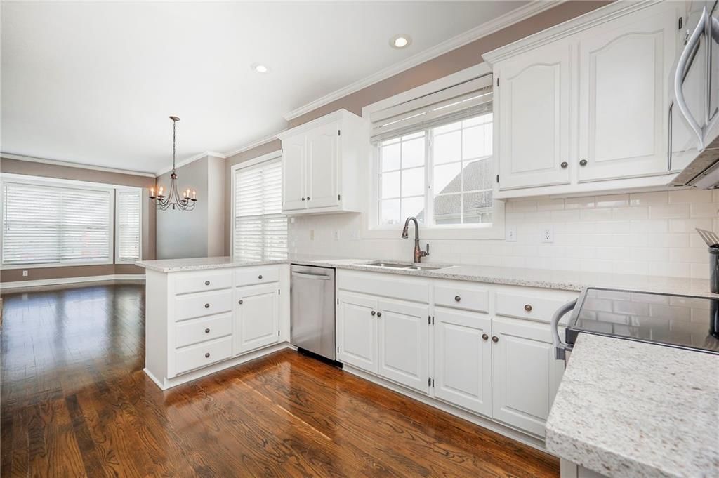 13733 Pembroke Circle — photo 20