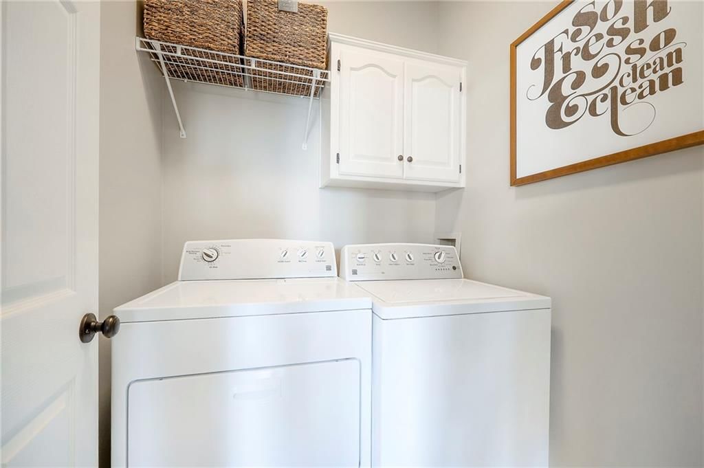 13733 Pembroke Circle — photo 32