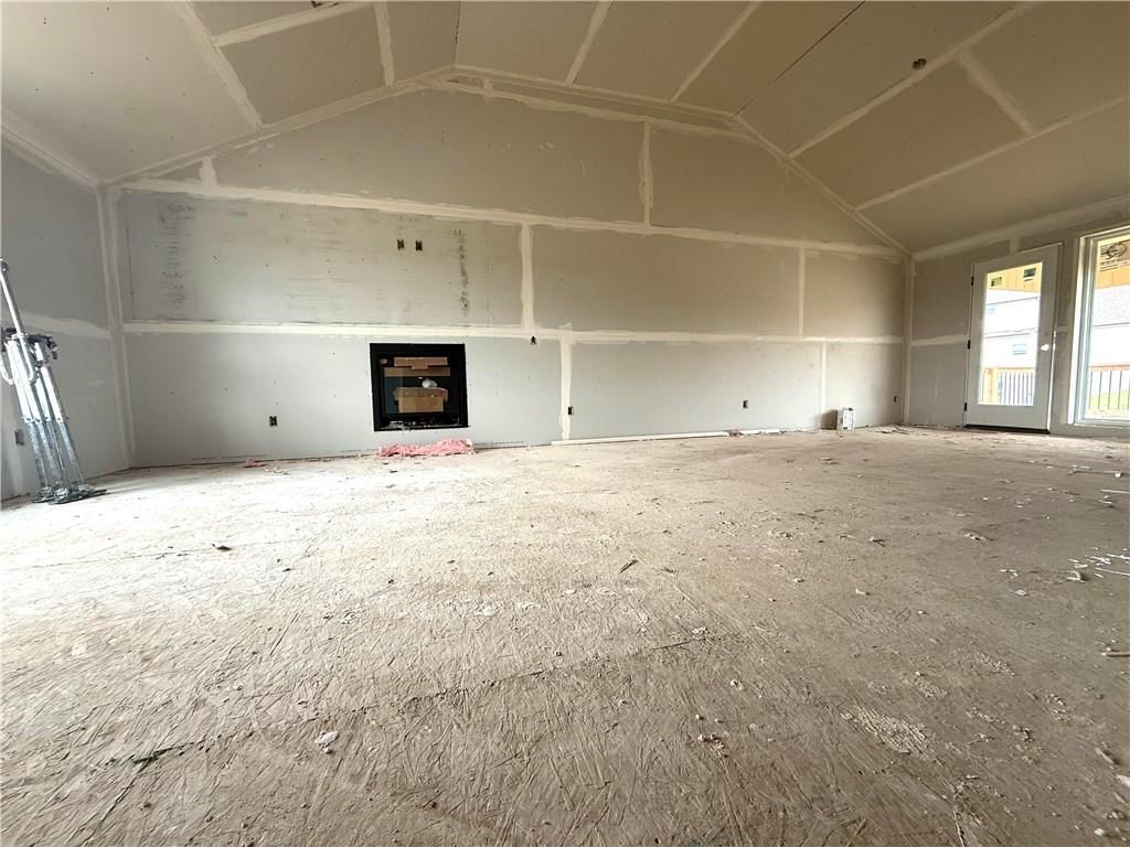 10139 N Poplar Avenue — photo 3