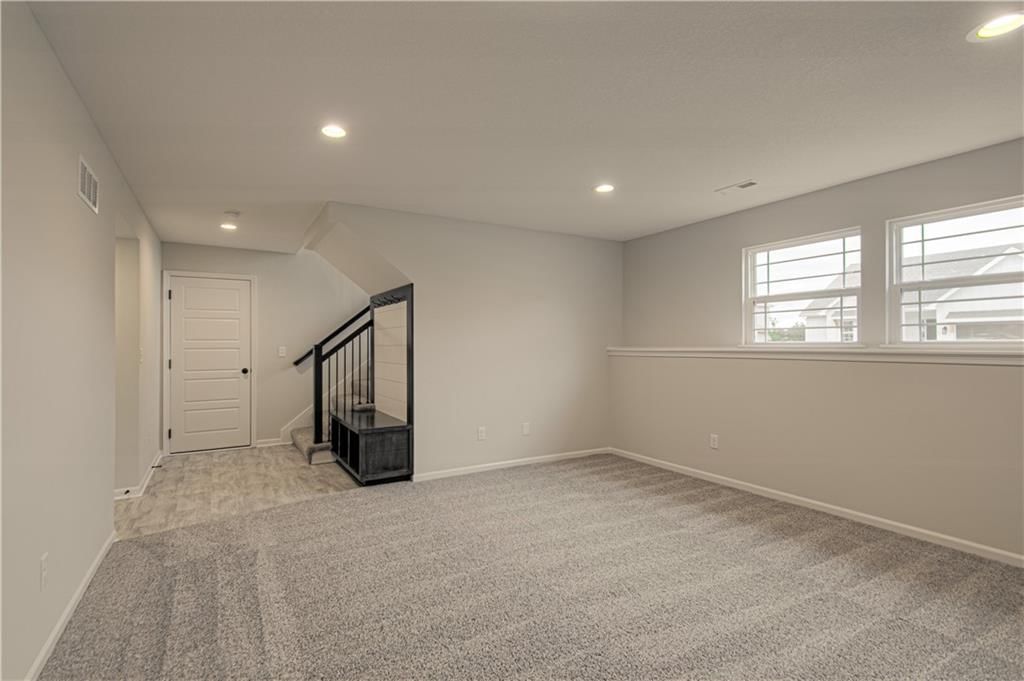 10139 N Poplar Avenue — photo 30
