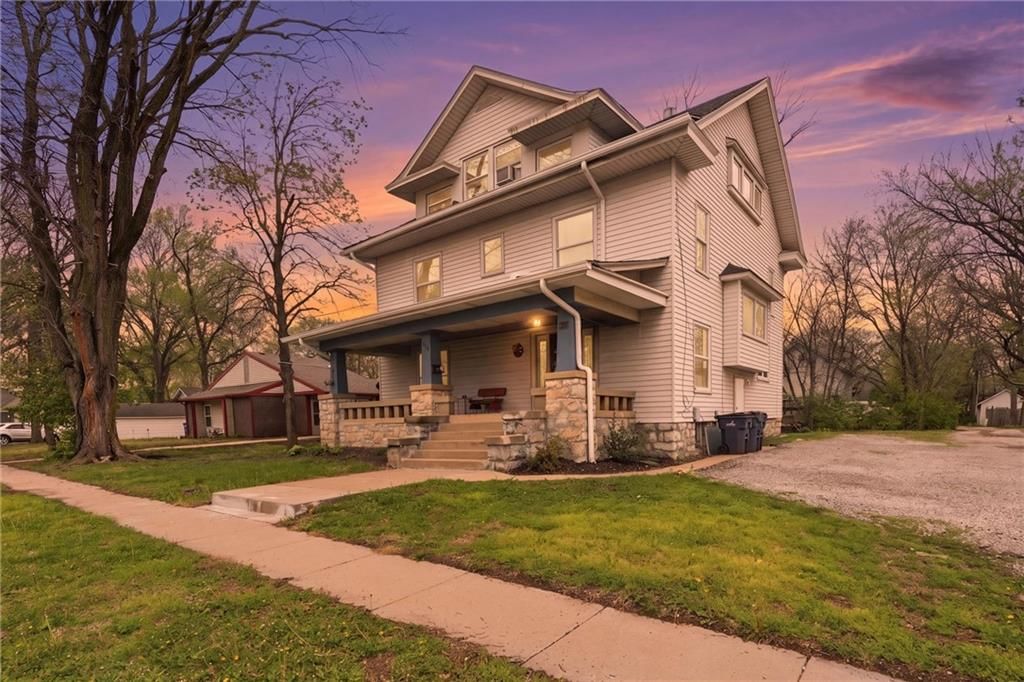 115 S Walnut Street — photo 3