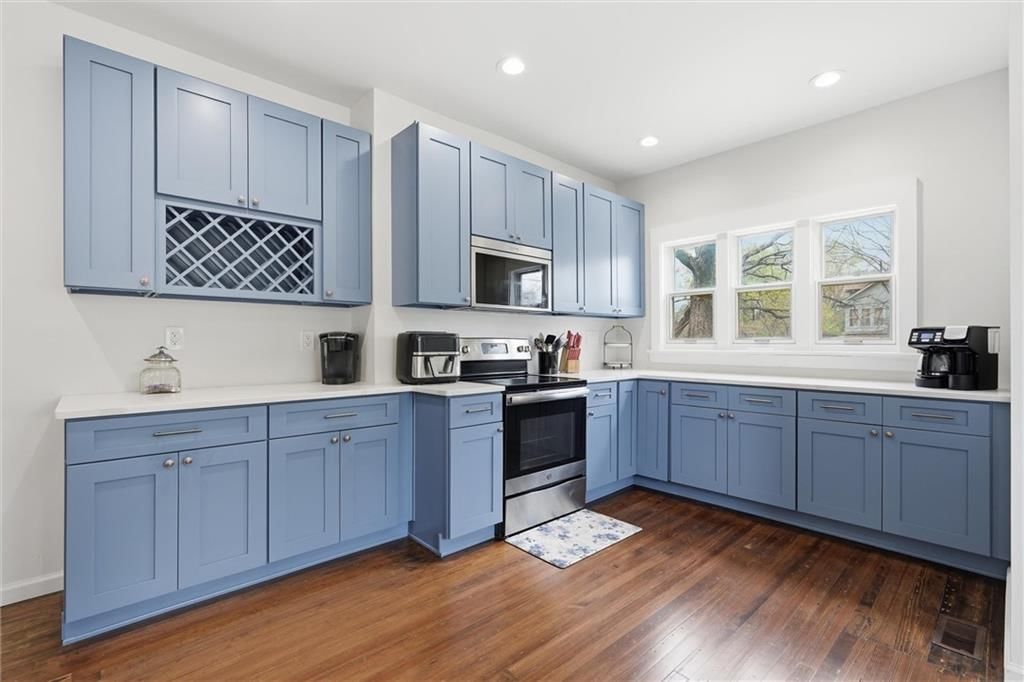 115 S Walnut Street — photo 8
