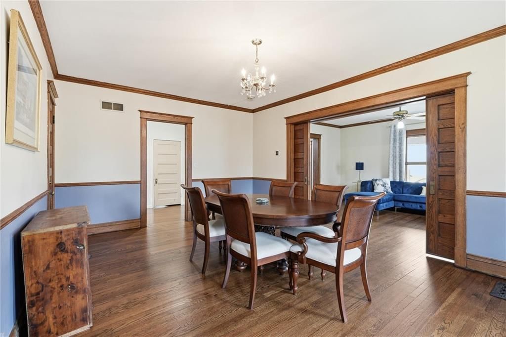 115 S Walnut Street — photo 12