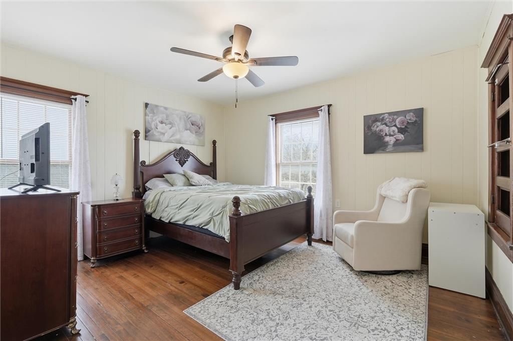 115 S Walnut Street — photo 19