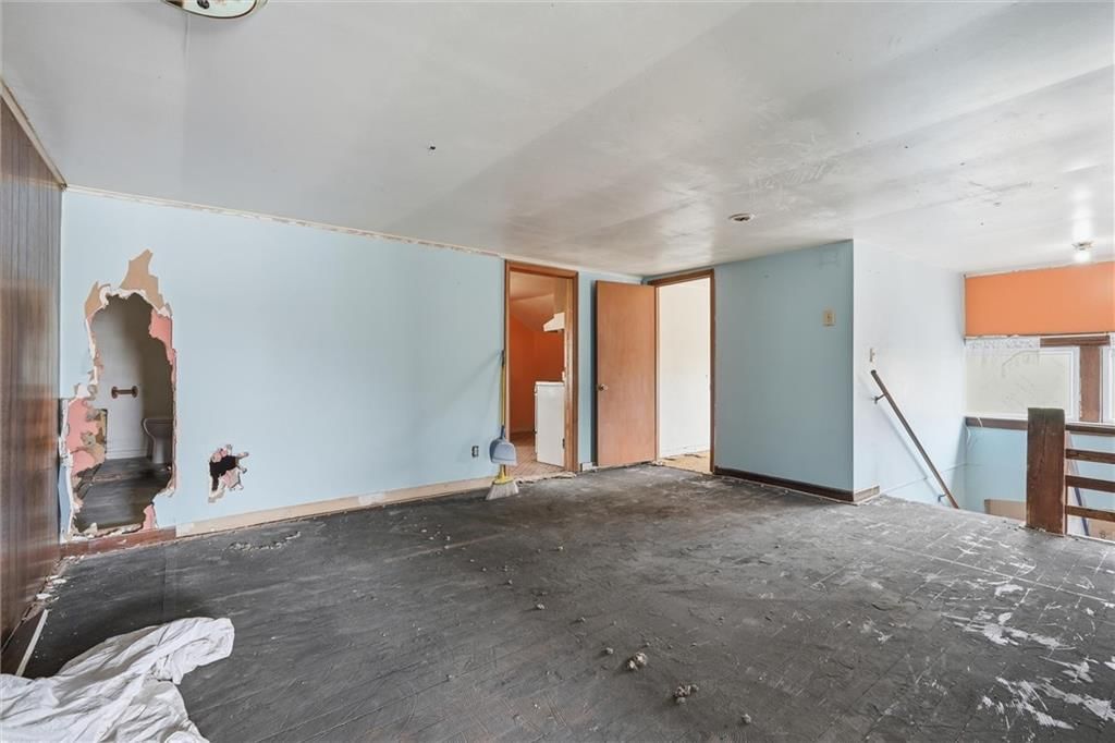 115 S Walnut Street — photo 22