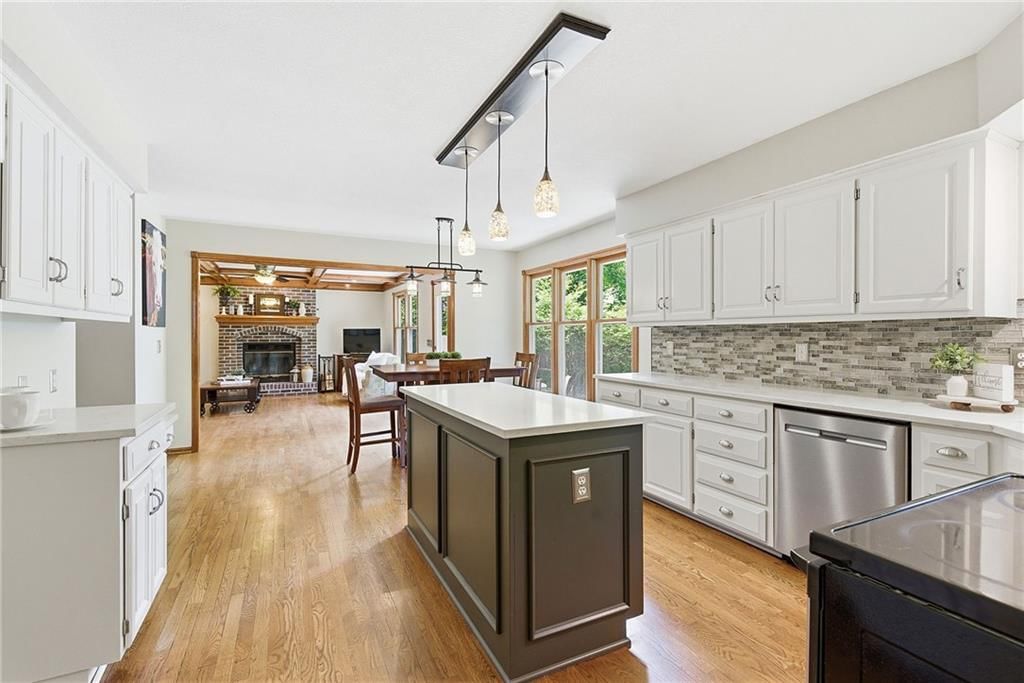 12026 S Hagan Street — photo 4