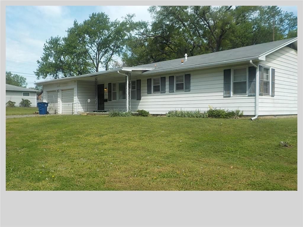 2502 Midland Avenue, Coffeyville, KS