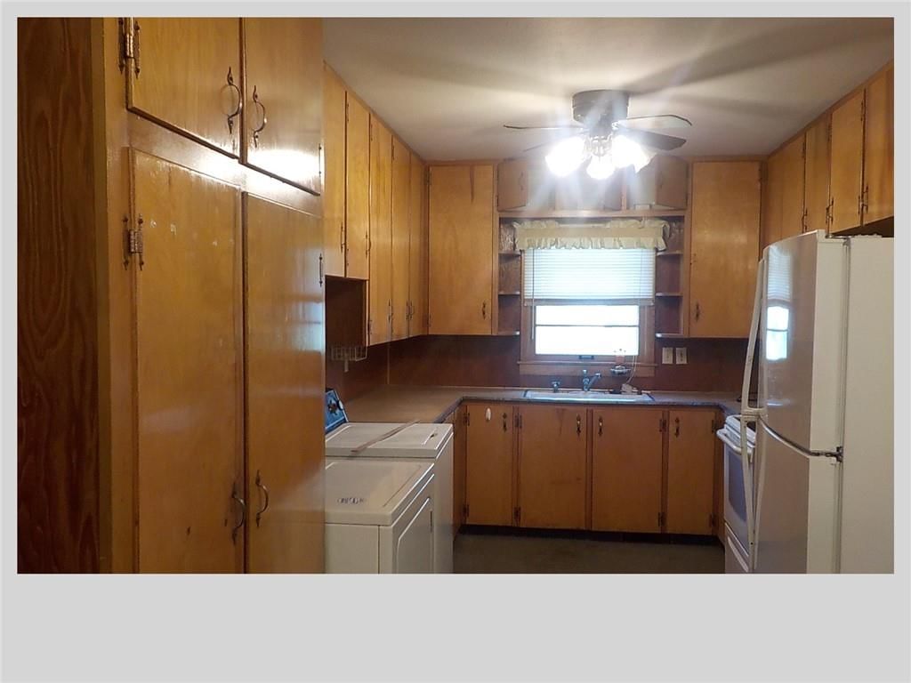 2502 Midland Avenue — photo 9