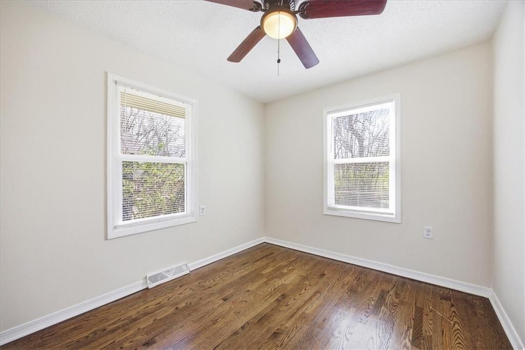 8236 Flora Avenue — photo 14