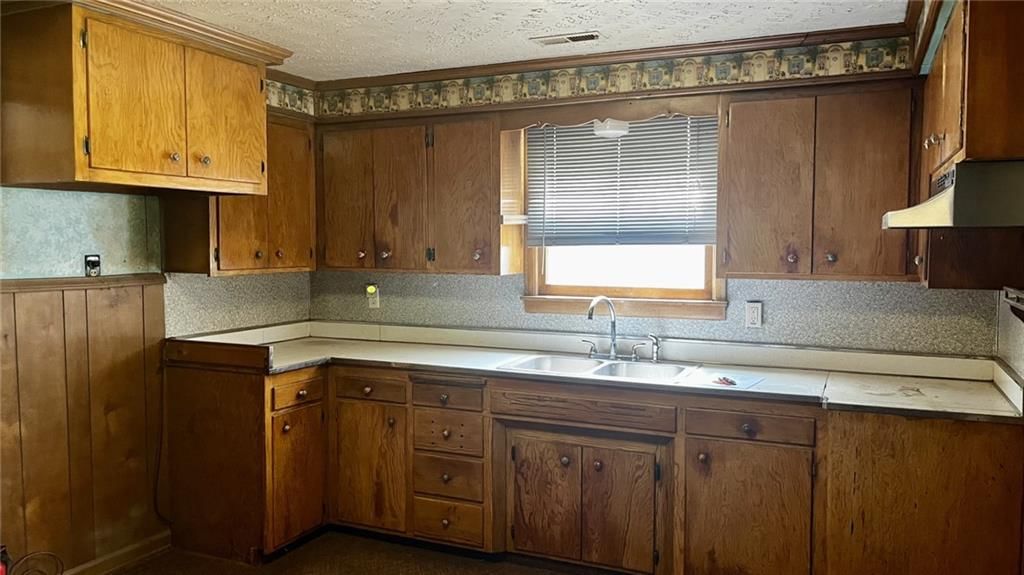 1132 Oak Street — photo 7